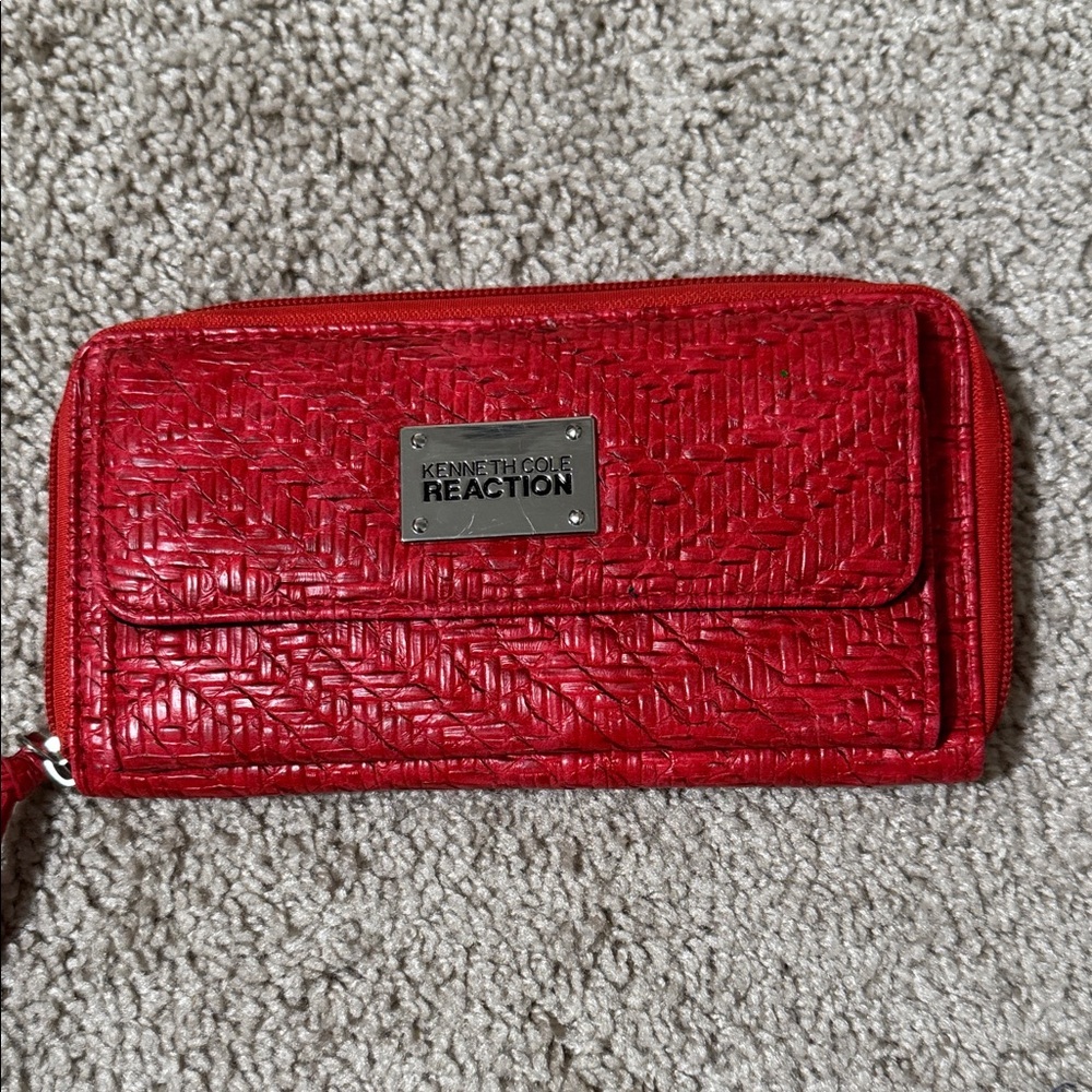 Kenneth Cole Reaction Textured Red Wallet